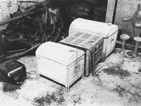 Burton photograph p1962 relating to Carter no. 331