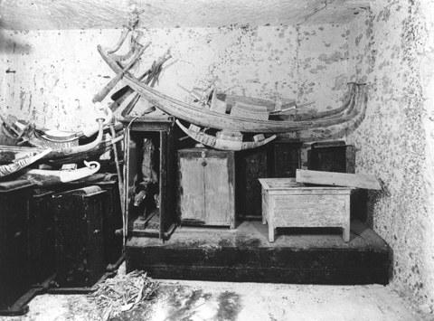 Burton photograph p1966 relating to Carter no. 294