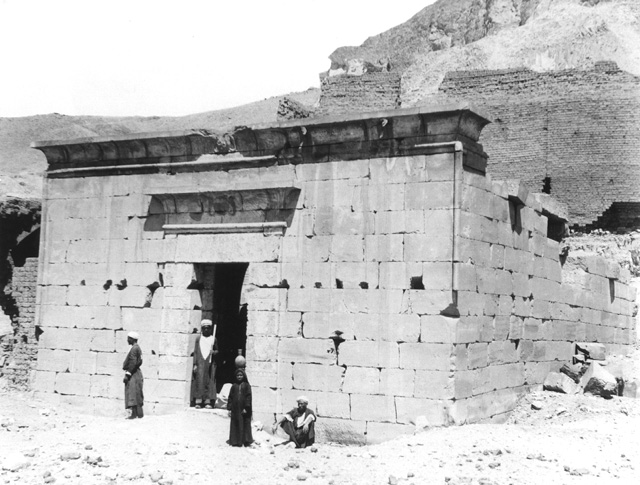 not known, The Theban west bank, Deir el-Medina (c.1890
[Estimated date.])