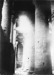 not known, Edfu (c.1890
[Estimated date.]) (Enlarged image size=28Kb)