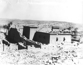 Sebah, J. P., Kalabsha (c.1890
[Estimated date.]) (Enlarged image size=38Kb)