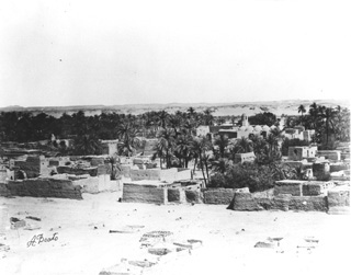 Beato, A., Derr (c.1890
[Estimated date.]) (Enlarged image size=30Kb)