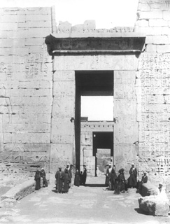 Beato, A., The Theban west bank, Medinet Habu (c.1890
[Estimated date.]) (Enlarged image size=36Kb)
