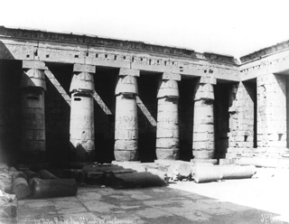 Sebah, J. P., The Theban west bank, Medinet Habu (c.1890
[Estimated date.]) (Enlarged image size=34Kb)
