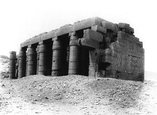 Sebah, J. P., The Theban west bank, the Ramesseum (c.1890
[Estimated date.]) (Enlarged image size=33Kb)