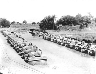 Lekegian, G., Karnak (c.1890
[Estimated date.]) (Enlarged image size=34Kb)