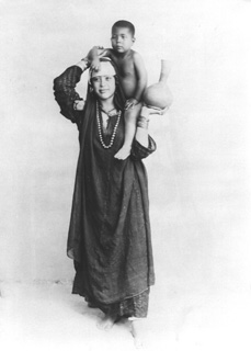 Lekegian, G., Studio groups and portraits (c.1890
[Estimated date.]) (Enlarged image size=20Kb)