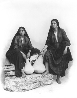 Lekegian, G., Studio groups and portraits (c.1890
[Estimated date.]) (Enlarged image size=27Kb)