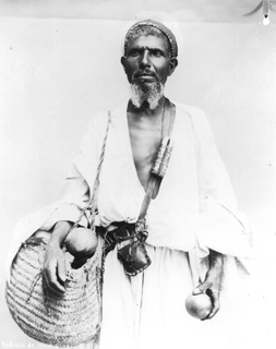 Lekegian, G., Studio groups and portraits (c.1890
[Estimated date.]) (Enlarged image size=26Kb)