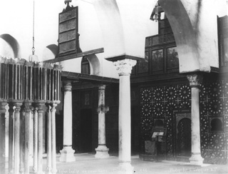 Lekegian, G., Cairo (c.1890
[Estimated date.]) (Enlarged image size=33Kb)