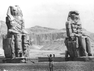 not known, The Theban west bank, the Memnon Colossi (c.1890
[Estimated date.]) (Enlarged image size=36Kb)