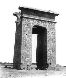 Zangaki, G., Karnak (c.1890
[Estimated date.]) (Enlarged image size=33Kb)