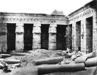 not known, The Theban west bank, Medinet Habu (c.1890
[Estimated date.]) (Enlarged image size=43Kb)