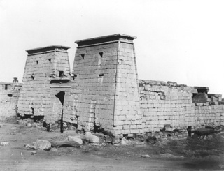 not known, Karnak (c.1890
[Estimated date.]) (Enlarged image size=32Kb)