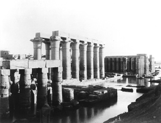 Beato, A., Luxor (c.1890
[Estimated date.]) (Enlarged image size=30Kb)