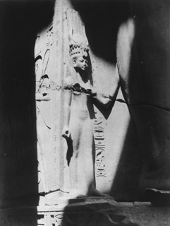 not known, Luxor (c.1890
[Estimated date.]) (Enlarged image size=26Kb)