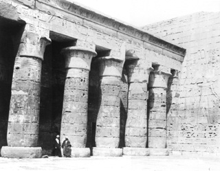 Beato, A., The Theban west bank, Medinet Habu (c.1890
[Estimated date.]) (Enlarged image size=40Kb)
