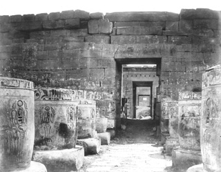 not known, The Theban west bank, Medinet Habu (c.1890
[Estimated date.]) (Enlarged image size=41Kb)