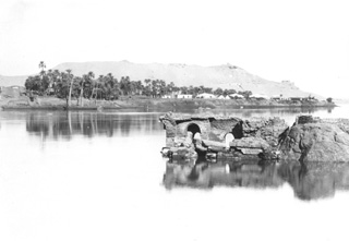 Beato, A., Aswan (c.1890
[Estimated date.]) (Enlarged image size=20Kb)