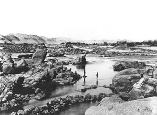 Good, F. M., The first Nile cataract (c.1860
[Estimated date.]) (Enlarged image size=37Kb)