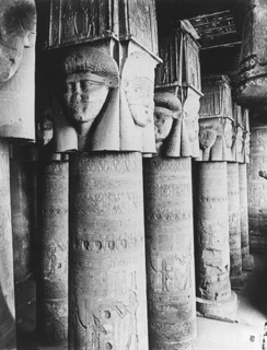 Good, F. M., Dendara (c.1860
[Estimated date.]) (Enlarged image size=40Kb)