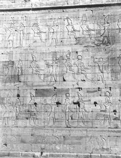 not known, Edfu (c.1890
[Estimated date.]) (Enlarged image size=48Kb)