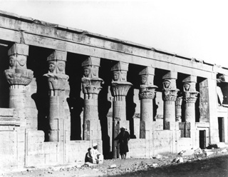 Beato, A., Philae (c.1890
[Estimated date.]) (Enlarged image size=40Kb)