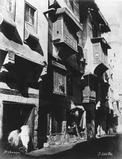 Sebah, J. P., Cairo (before 1874
[Gr. Inst. 3329 in an album dated 1873-4.]) (Enlarged image size=40Kb)