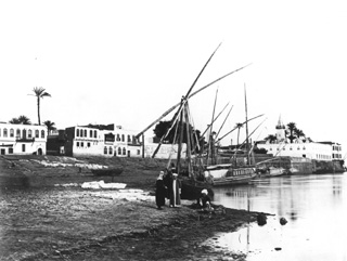 not known, El-Minya (before 1872
[In an album dated 1871-2.]) (Enlarged image size=30Kb)