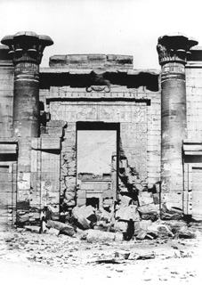 Beato, A., The Theban west bank, Medinet Habu (before 1872
[In an album dated 1871-2.]) (Enlarged image size=43Kb)