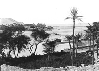 not known, Aswan (before 1872
[In an album dated 1871-2.]) (Enlarged image size=36Kb)