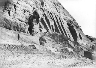 Beato, A., Abu Simbel (before 1872
[In an album dated 1871-2.]) (Enlarged image size=46Kb)