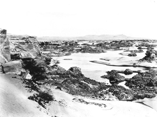 Frith, F.
[From the style of labelling.], The second Nile cataract (1856-60
[The dates of Frith's visits to Egypt; Gr. Inst. 3532 in an album dated 1871-2.]) (Enlarged image size=36Kb)