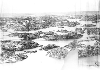 Beato, A., The second Nile cataract (c.1890
[Estimated date.]) (Enlarged image size=35Kb)