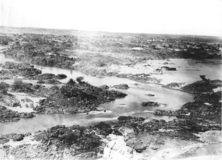 Beato, A., The second Nile cataract (c.1890
[Estimated date.]) (Enlarged image size=40Kb)
