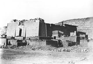Beato, A., Kalabsha (c.1890
[Estimated date.]) (Enlarged image size=33Kb)