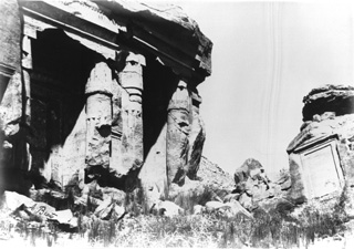Beato, A., Gebel el-Silsila West (c.1890
[Estimated date.]) (Enlarged image size=40Kb)