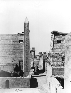 Beato, A., Luxor (c.1890
[Estimated date.]) (Enlarged image size=32Kb)