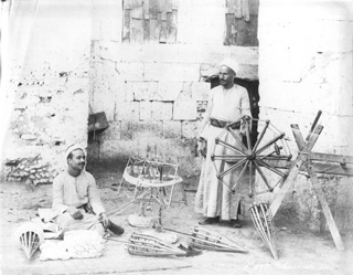 Zangaki, G., People and scenes of daily life (c.1880
[Estimated date.]) (Enlarged image size=39Kb)