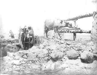 Zangaki, G., Irrigation devices (c.1890
[Estimated date.]) (Enlarged image size=35Kb)