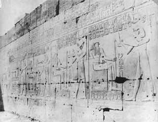 Zangaki, G., Abydos (c.1880
[Estimated date.]) (Enlarged image size=43Kb)