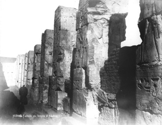 not known, Abydos (c.1880
[Estimated date.]) (Enlarged image size=36Kb)