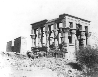 Zangaki, G., Philae (c.1890
[Estimated date.]) (Enlarged image size=38Kb)