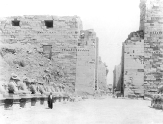 Beato, A., Karnak (c.1900
[In an album dated 1904.]) (Enlarged image size=33Kb)