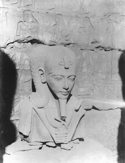 Beato, A. (probably)
[Gr. 4301 in an album where photographs appear to be exclusively by A. Beato.], Karnak (c.1900
[Gr. Inst. 4150 in an album dated 1904.]) (Enlarged image size=33Kb)