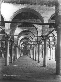 Sebah, J. P., Cairo (c.1890
[Estimated date.]) (Enlarged image size=39Kb)