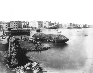 Borgiotti, Alexandria (1877
[The London obelisk removed in 1877-8.]) (Enlarged image size=32Kb)