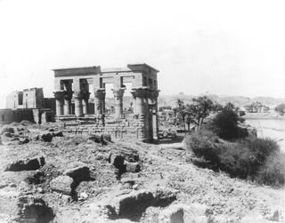 Zangaki, G., Philae (c.1890
[Estimated date.]) (Enlarged image size=37Kb)
