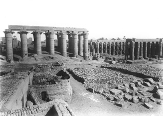 Beato, A., Luxor (c.1890
[Estimated date.]) (Enlarged image size=35Kb)