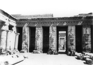 Beato, A., The Theban west bank, Medinet Habu (c.1890
[Estimated date.]) (Enlarged image size=32Kb)